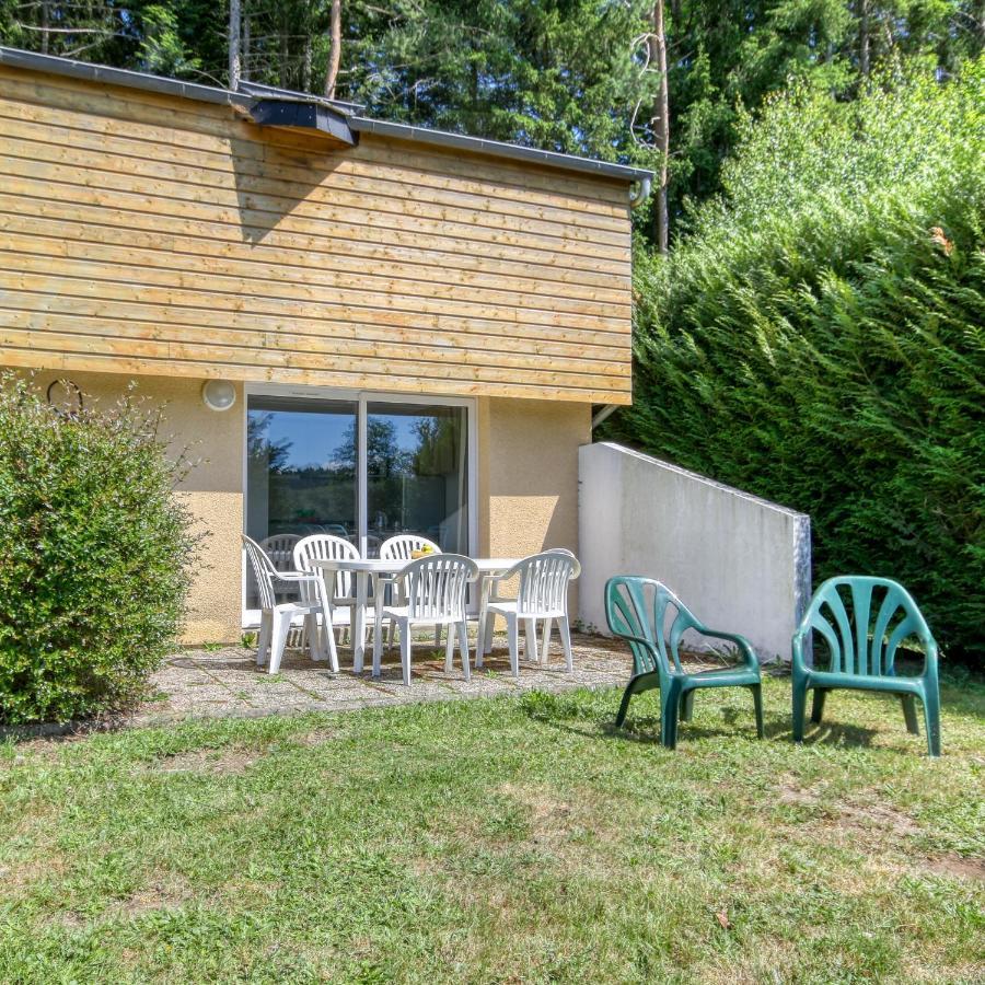 Отель Vvf Correze Pays D'Eygurande Экстерьер фото