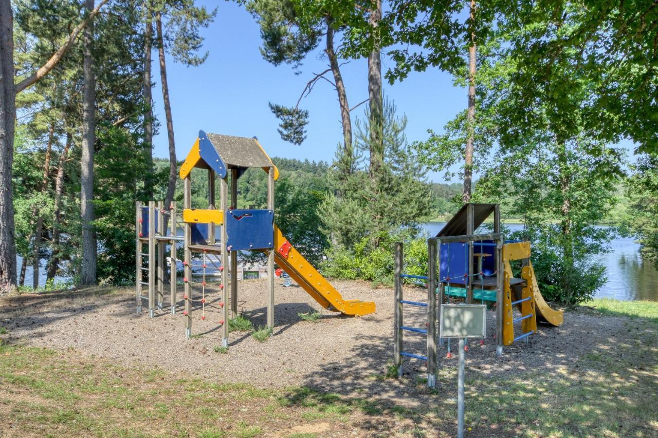 Отель Vvf Correze Pays D'Eygurande Экстерьер фото